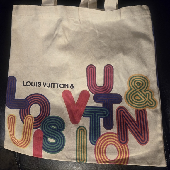 NEW! LV 2022 VIP Shenzhen Exhibition Limited Edition Canvas Tote - Picture 2 of 2